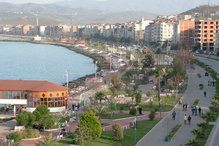 Başkan Av. Özlem Hazinedar ve Yönetim Kurulu Üyelerimiz Kağıthane Belediye Başkanı Fazlı KILIÇ’ı Makamında Ziyaret Etti